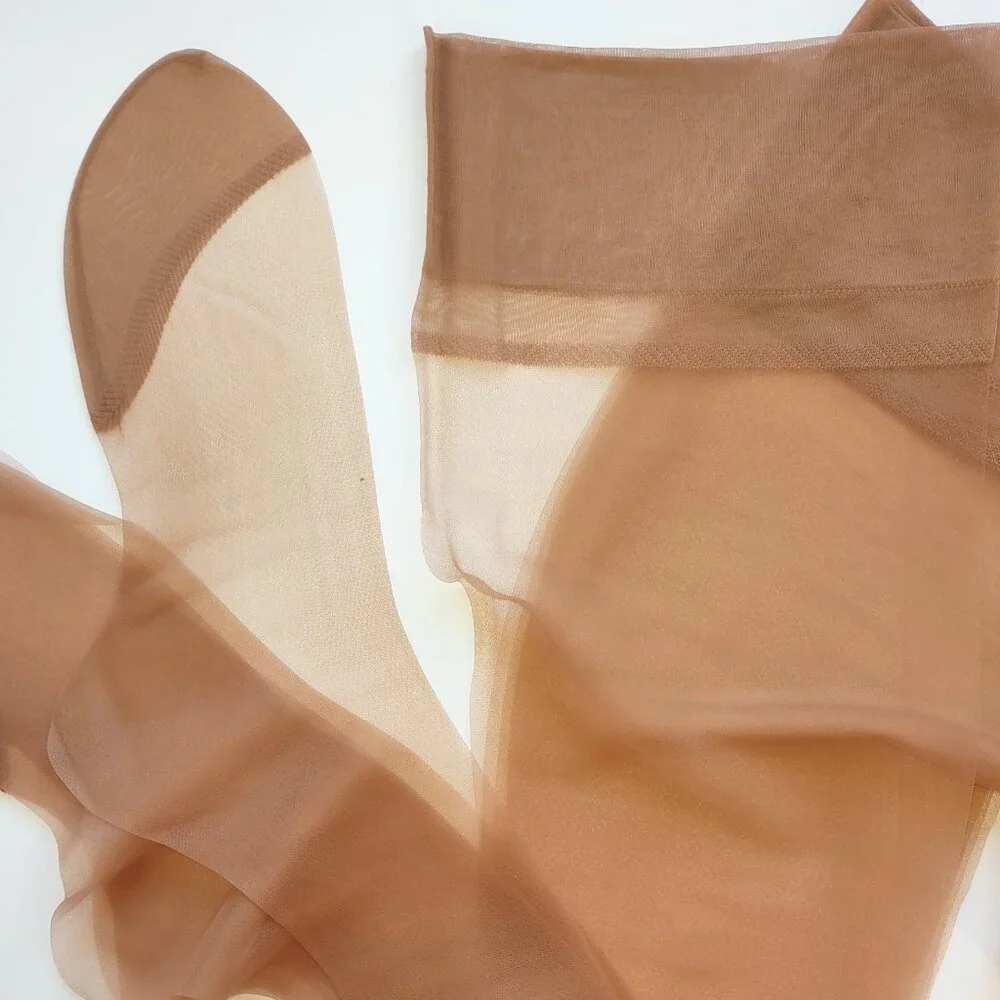 Vintage Strutwear 100% Nylon Stockings 4-Pairs 1800 Color-Paris Beige Size 9.5